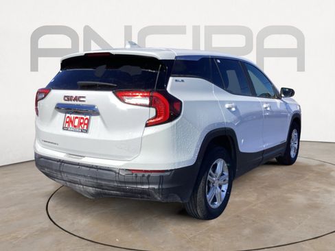 Used 2024 GMC Terrain SLE image 14