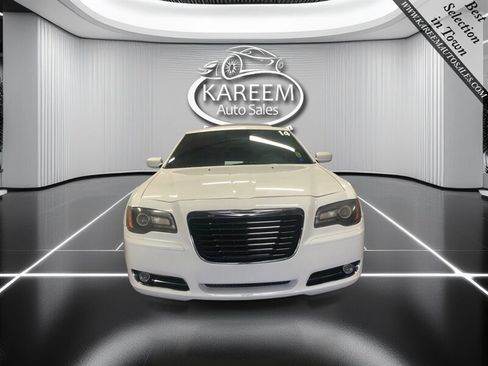 Used 2014 Chrysler 300 S image 2