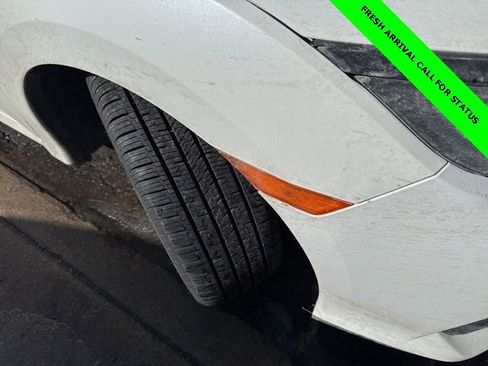 Used 2018 Honda Civic EX image 4