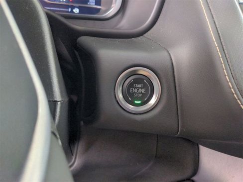 Certified 2024 GMC Yukon SLT w/ SLT Luxury Package image 19