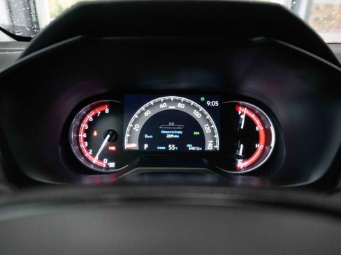 Used 2023 Toyota RAV4 XLE image 16