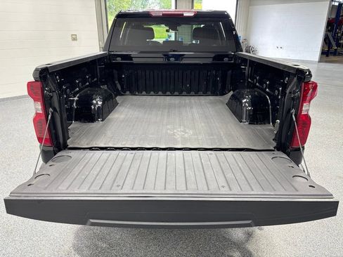Used 2025 Chevrolet Silverado 1500 LT AWD/4WD image 35