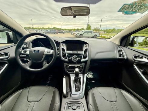 Used 2014 Ford Focus Titanium FWD image 11
