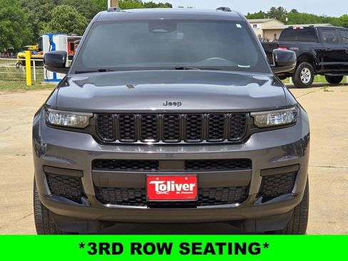 Used 2023 Jeep Grand Cherokee L Laredo image 3