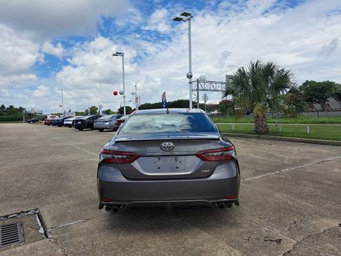 Used 2024 Toyota Camry XSE FWD image 5