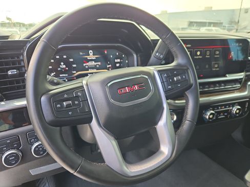 Used 2024 GMC Sierra 2500 SLE w/ SLE Convenience Package AWD/4WD image 16