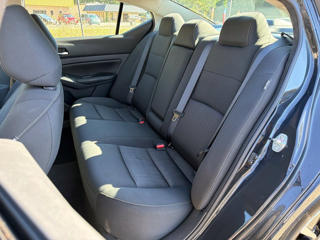 Certified 2022 Nissan Altima 2.5 SV FWD image 19