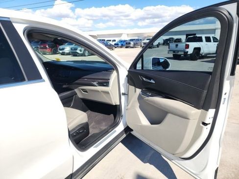 Used 2019 Cadillac XT4 Luxury image 25