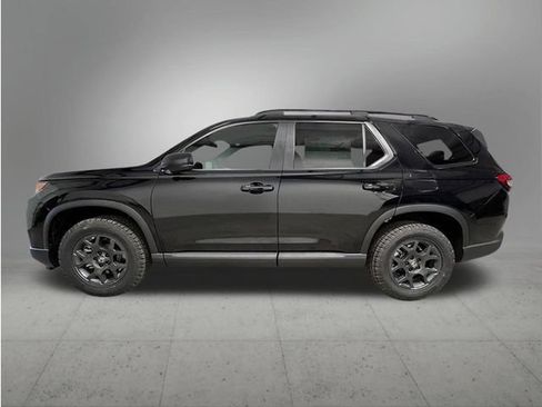 New 2026 Honda Pilot TrailSport image 2