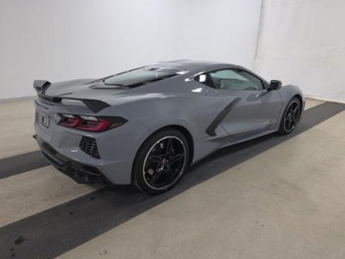 Used 2024 Chevrolet Corvette Stingray Preferred Cpe w/ Z51 Performance Package RWD image 2