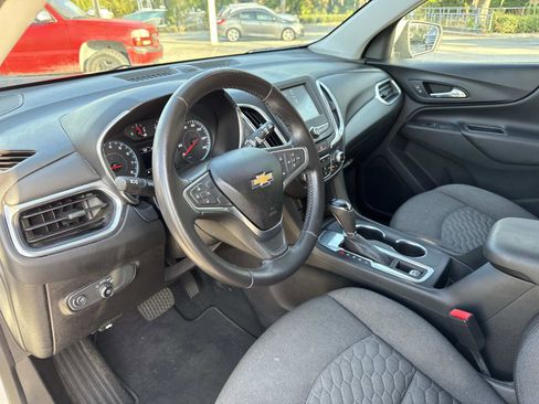 Used 2018 Chevrolet Equinox LT image 21