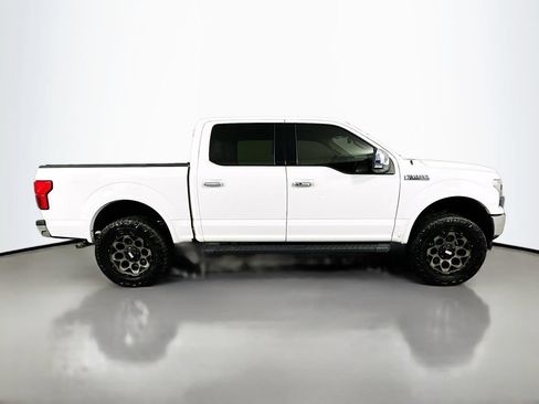 Used 2018 Ford F150 Lariat w/ Equipment Group 502A Luxury AWD/4WD image 9