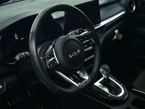 Certified 2024 Kia Forte GT-Line image 19