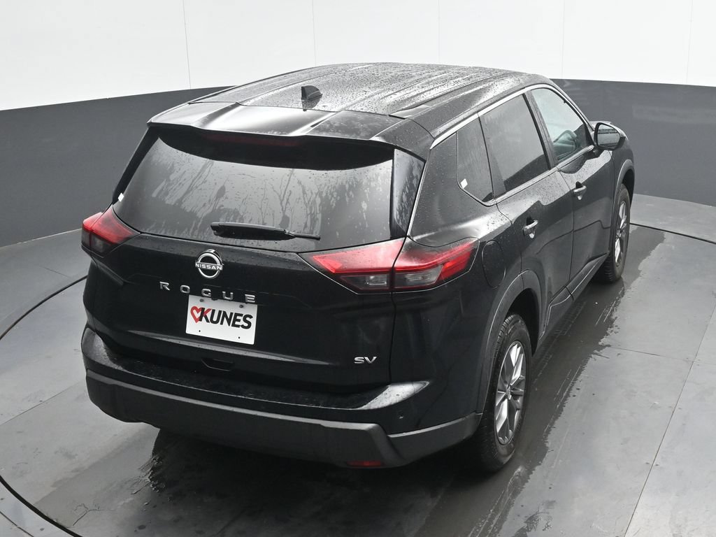 Used 2024 Nissan Rogue S AWD/4WD image 28