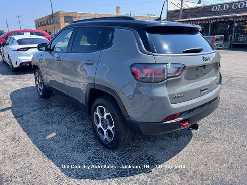 Used 2022 Jeep Compass Trailhawk w/ Trailhawk Elite Group AWD/4WD image 9