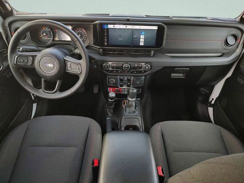 Certified 2025 Jeep Wrangler Unlimited Rubicon image 9