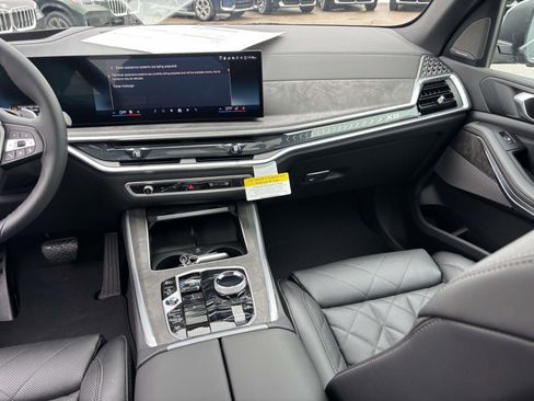 New 2026 BMW X5 xDrive50e image 32