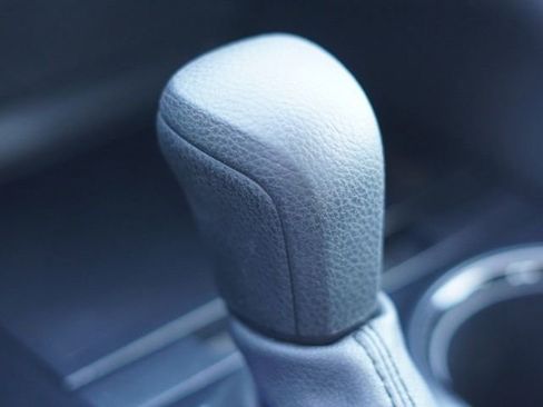 Used 2020 Toyota Camry LE w/ Carpet Mat Package image 28