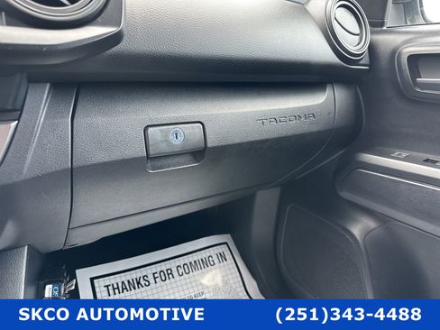 Used 2020 Toyota Tacoma SR image 22