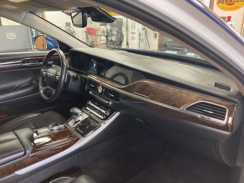 Used 2018 Genesis G90 3.3T Premium AWD/4WD image 20