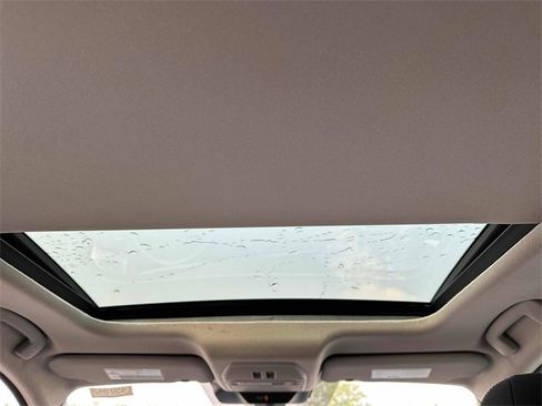 New 2025 Nissan Kicks SV w/ SV Premium Package image 11