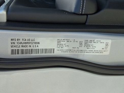 New 2026 Jeep Grand Cherokee Limited image 16