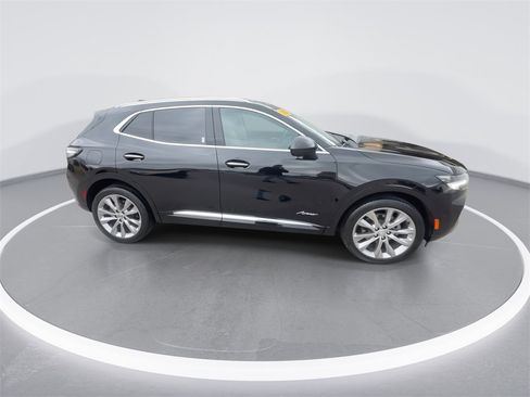 Used 2023 Buick Envision Avenir image 9