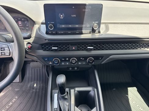Used 2024 Honda Accord EX image 25