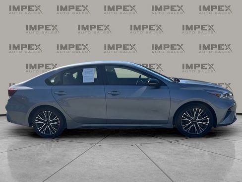 Used 2023 Kia Forte GT-Line w/ GT-Line Premium Package image 6