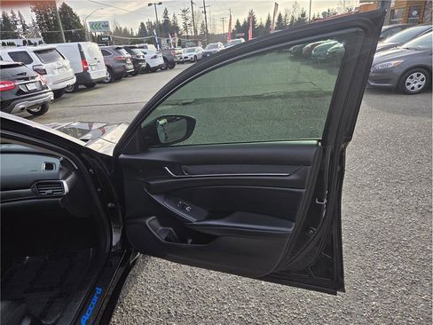 Used 2018 Honda Accord LX image 26