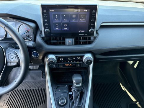 Used 2022 Toyota RAV4 SE w/ Convenience Package image 29