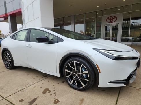 New 2026 Toyota Prius XSE image 4