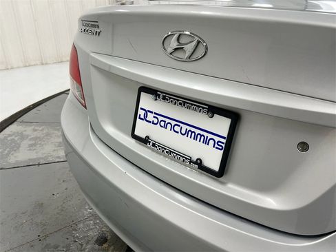 Used 2016 Hyundai Accent SE image 31