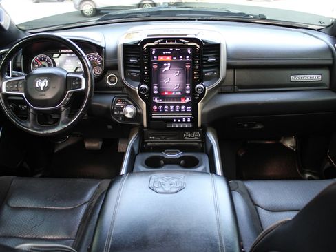 Used 2019 RAM 1500 Laramie AWD/4WD image 12