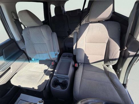 Used 2011 Honda Odyssey EX image 17