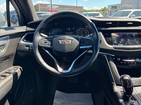 Used 2024 Cadillac XT6 Luxury w/ LPO, Floor Liner Package AWD/4WD image 22