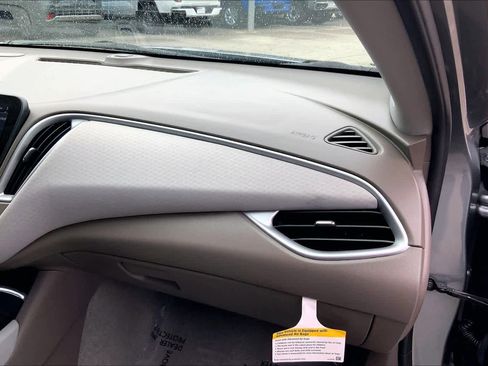 Certified 2025 Chevrolet Malibu LT image 36