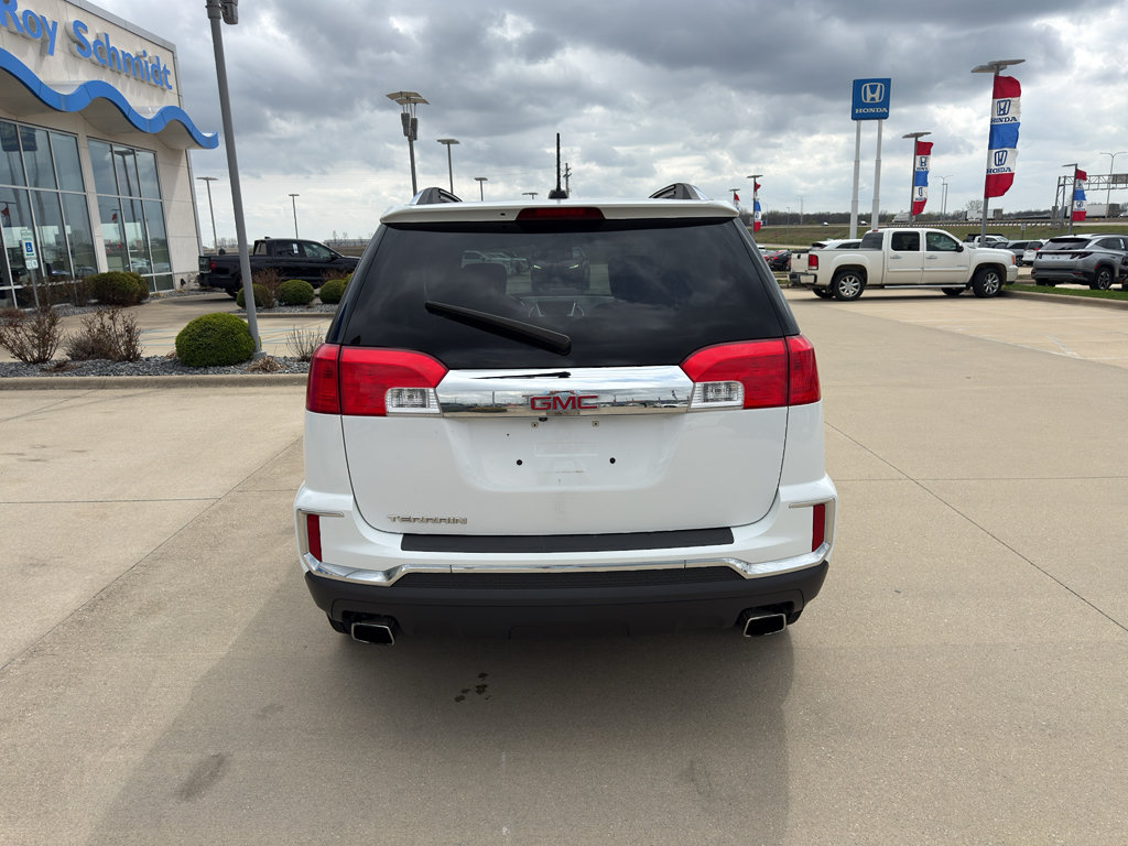 Used 2017 GMC Terrain SLT FWD image 6