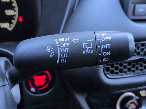 Certified 2024 Honda HR-V LX image 29