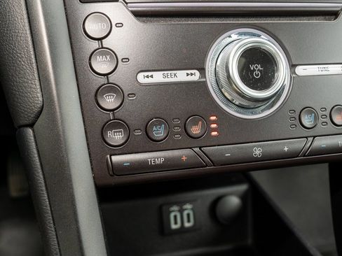 Used 2020 Ford Fusion Energi Titanium image 10