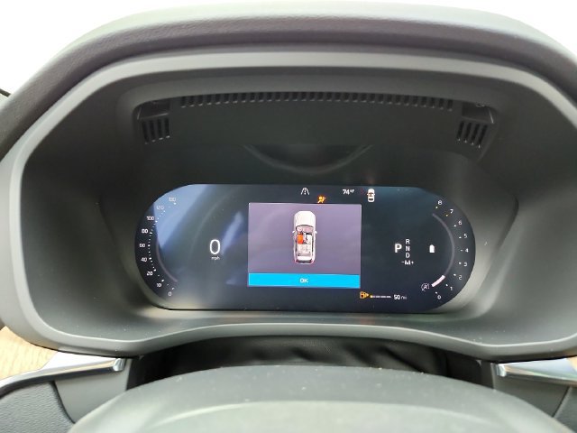 New 2027 Volvo XC60 B5 Plus AWD/4WD image 24