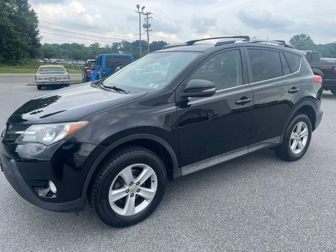 Used 2013 Toyota RAV4 XLE AWD/4WD image 23