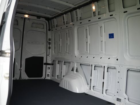 New 2025 Mercedes-Benz Sprinter 2500 image 13