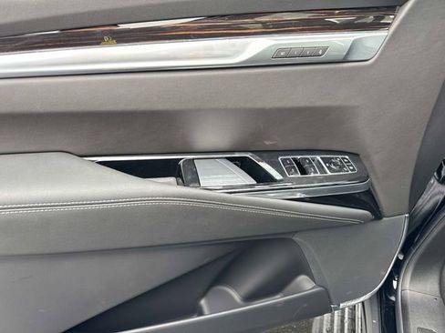 New 2026 Cadillac Escalade ESV Luxury w/ LPO, Radiant Package image 17