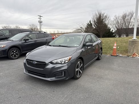 Used 2018 Subaru Impreza 2.0i Sport image 4