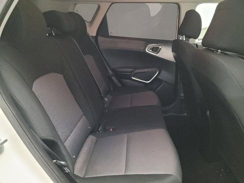 Used 2022 Kia Soul LX FWD image 19