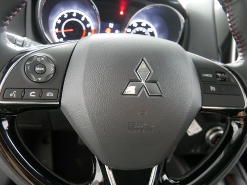 New 2025 Mitsubishi Outlander Sport LE image 8