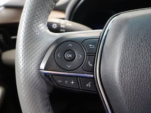 Used 2020 Toyota Avalon Limited image 17