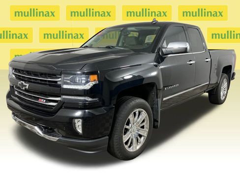 Used 2017 Chevrolet Silverado 1500 LTZ Z71 w/ LTZ Plus Package image 14