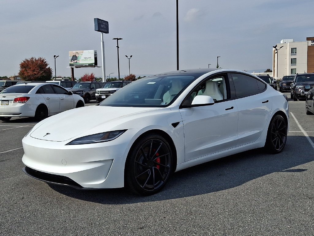 Used 2026 Tesla Model 3 Performance AWD/4WD image 3